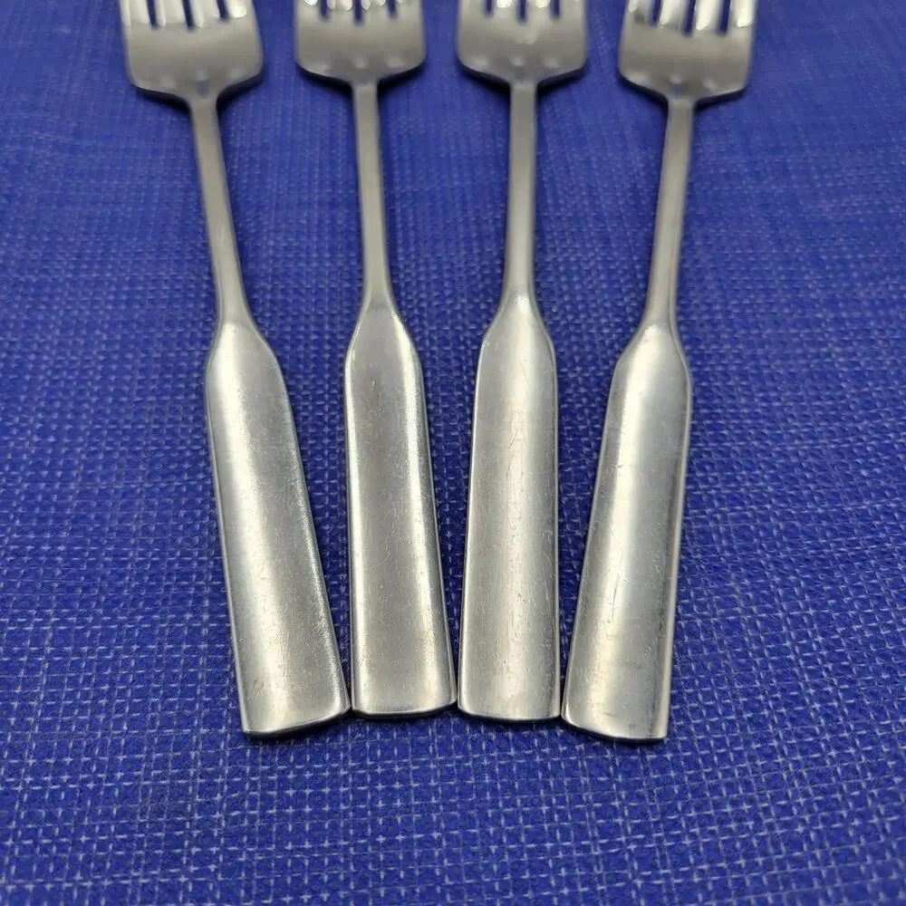 Oneida Antares Flatware Stainless Set Of 4 Pcs Dinner Fork Discontinued Vintage